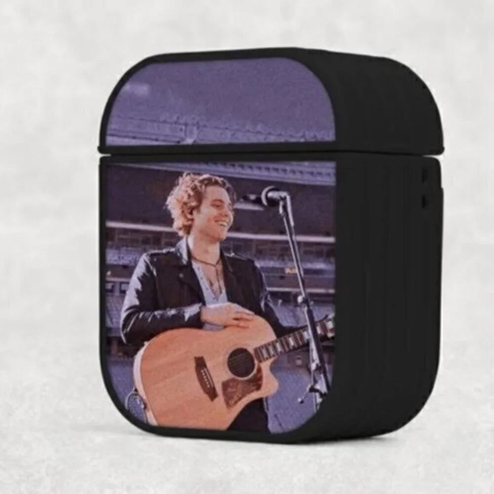 LUKE Hemmings Airpod Case